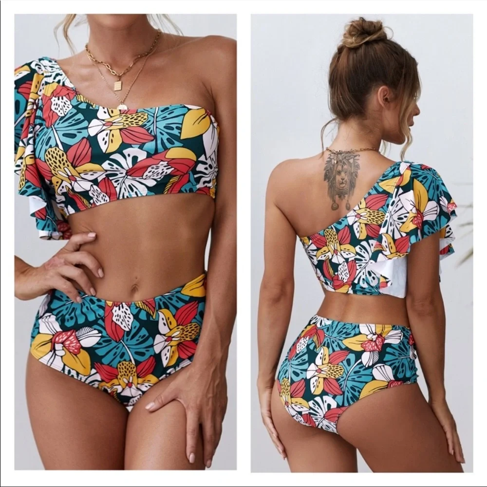 NWT 2 piece bathing suit. Multiple sizes available. - Picture 1 of 3